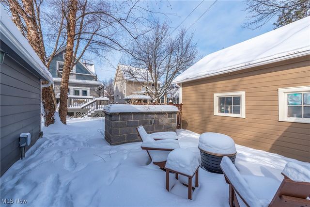 1291 Summit Avenue, Lakewood, OH 44107