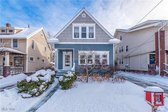 1291 Summit Avenue, Lakewood, OH 44107