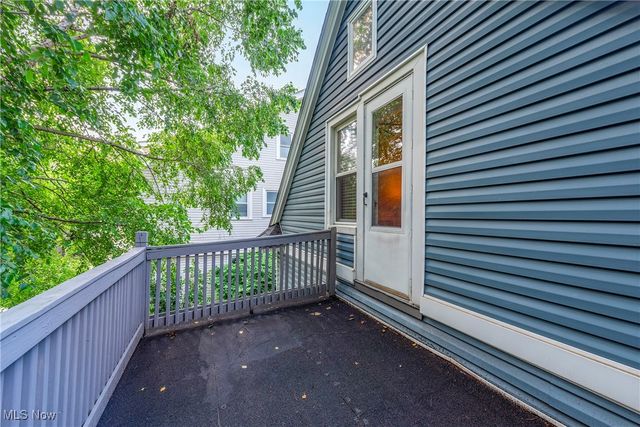 1291 Summit Avenue, Lakewood, OH 44107