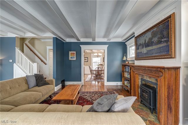 1291 Summit Avenue, Lakewood, OH 44107