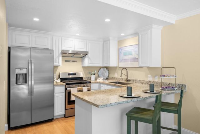 18 Yerba Buena Court, Monterey, CA 93940