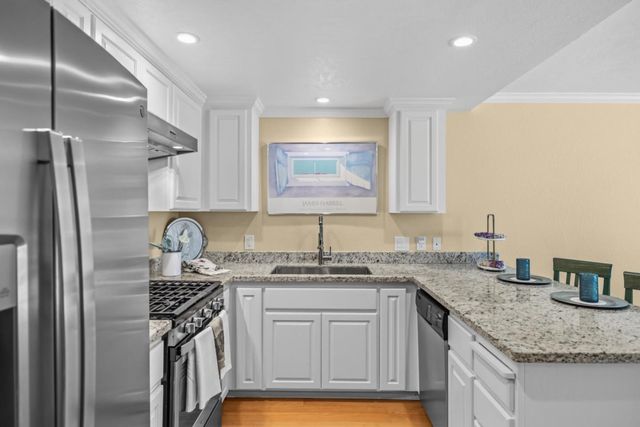 18 Yerba Buena Court, Monterey, CA 93940