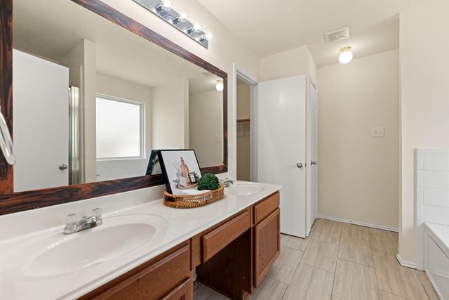 2631 Steelhead Drive, Houston, TX 77045