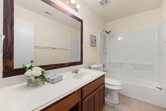2631 Steelhead Drive, Houston, TX 77045