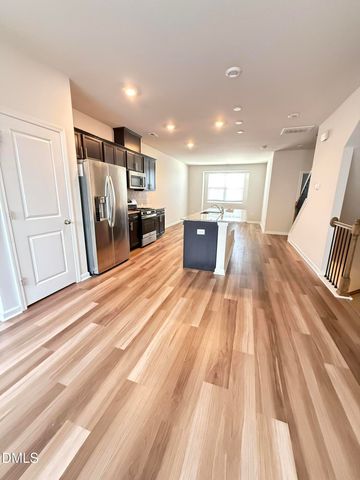 6006 Giddings Street, Raleigh, NC 27616