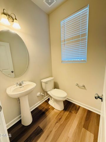 6006 Giddings Street, Raleigh, NC 27616