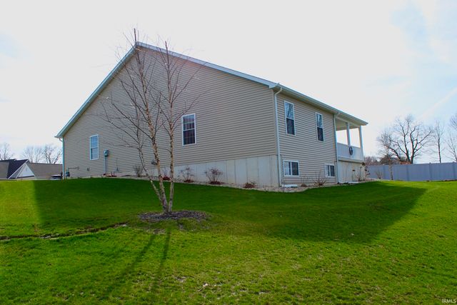 1110 Chestnut Circle, Plymouth, IN 46563