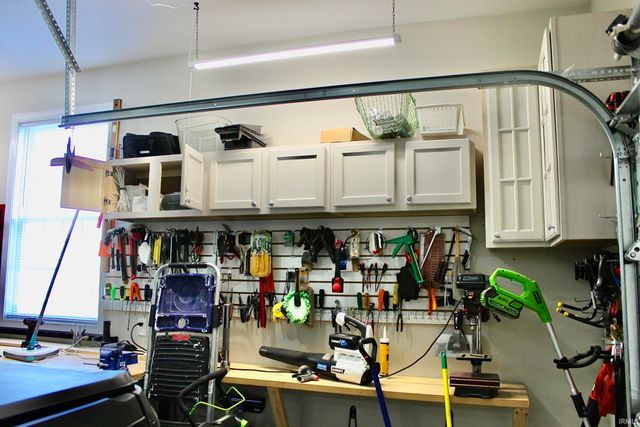 1110 Chestnut Circle, Plymouth, IN 46563