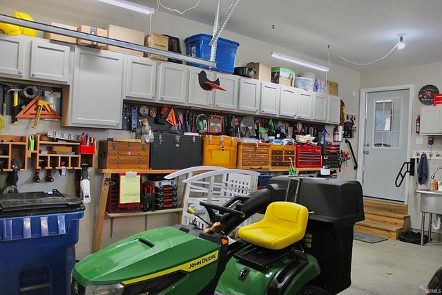 1110 Chestnut Circle, Plymouth, IN 46563