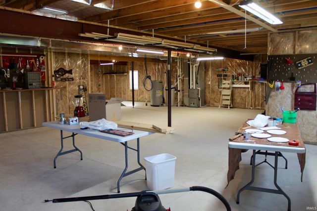 1110 Chestnut Circle, Plymouth, IN 46563