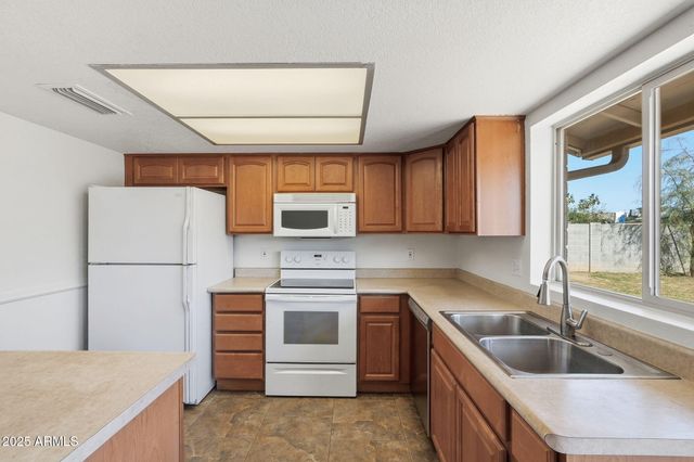 73 S 132ND Street, Chandler, AZ 85225