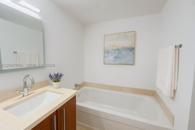 79 SW 12th St 2809-S, Miami, FL 33130