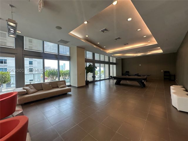 79 SW 12th St 2809-S, Miami, FL 33130
