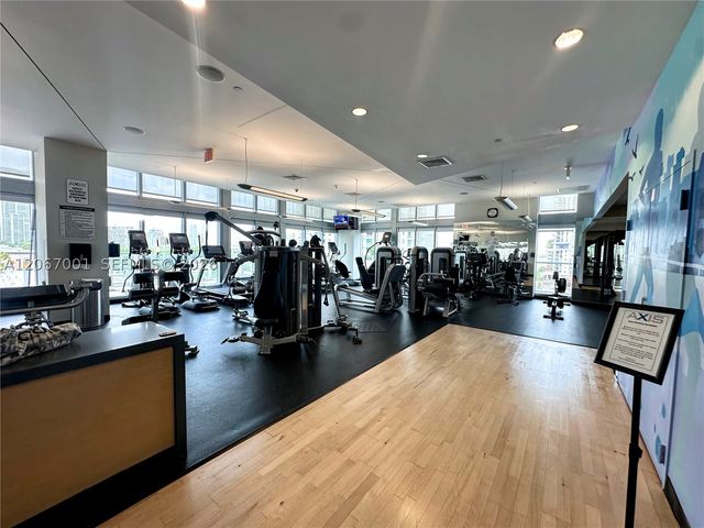 79 SW 12th St 2809-S, Miami, FL 33130