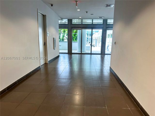 79 SW 12th St 2809-S, Miami, FL 33130