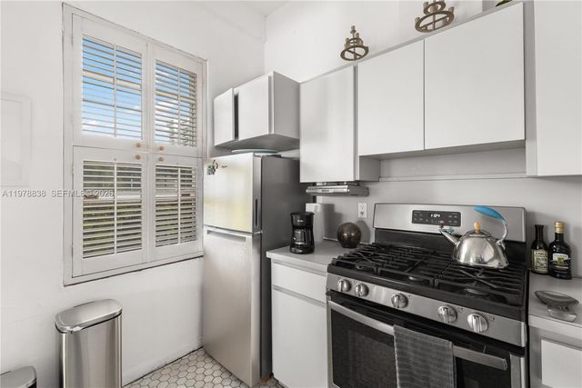 2421 Lake Pancoast Dr 3A, Miami Beach, FL 33140