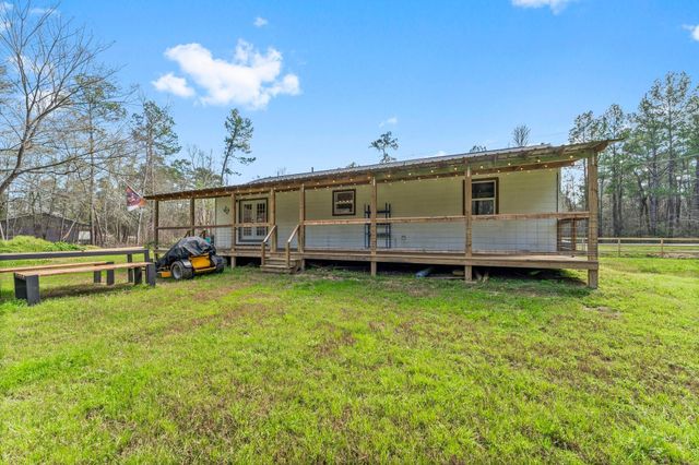 218 Hall Drive S, Montgomery, TX 77316