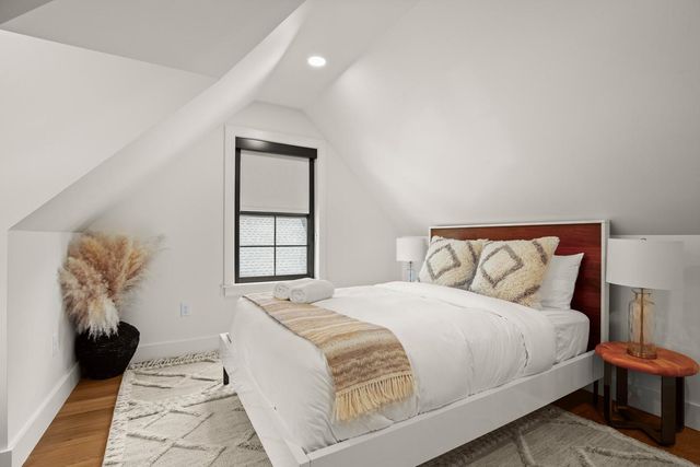 2005 E 8th ST A, Austin, TX 78702