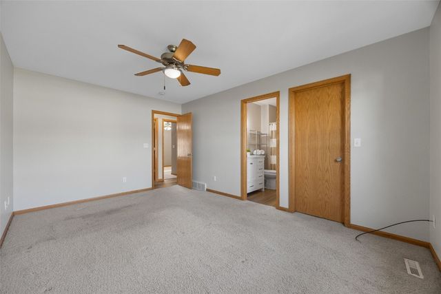 1114 Tiara Drive NE, Cedar Rapids, IA 52402