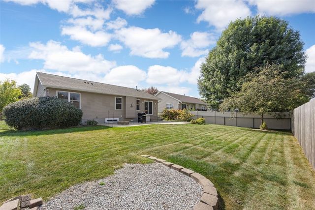 1114 Tiara Drive NE, Cedar Rapids, IA 52402