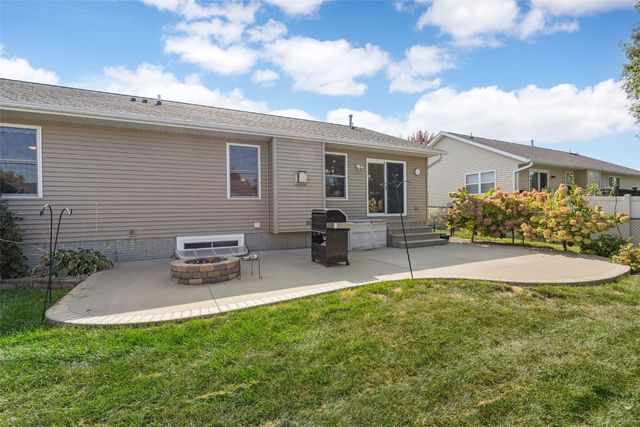 1114 Tiara Drive NE, Cedar Rapids, IA 52402