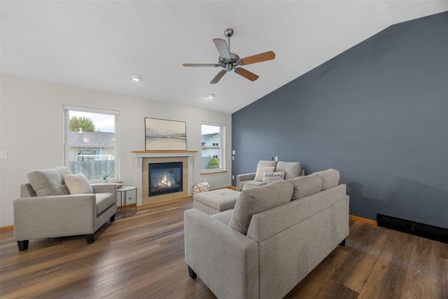 1114 Tiara Drive NE, Cedar Rapids, IA 52402