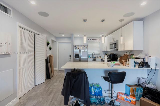 6100 Forest Hill Boulevard 107, West Palm Beach, FL 33415