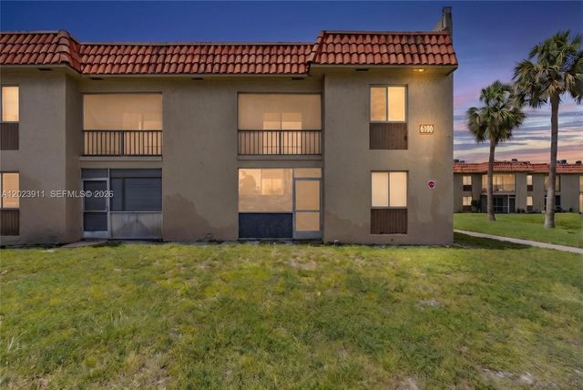 6100 Forest Hill Boulevard 107, West Palm Beach, FL 33415