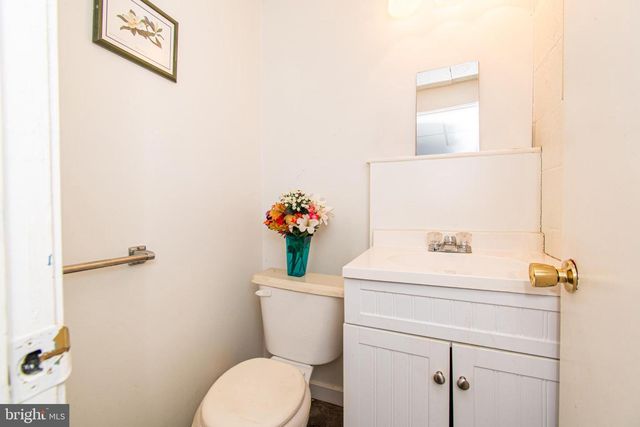 5444 DOGWOOD RD, Baltimore, MD 21207