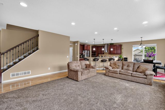 16991 Evening Terrace, Lakeville, MN 55044