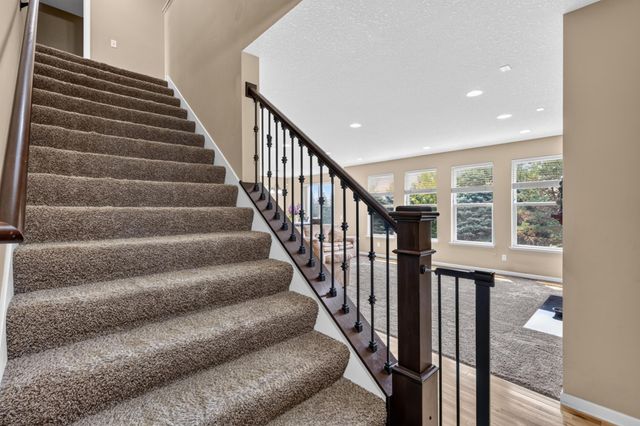 16991 Evening Terrace, Lakeville, MN 55044