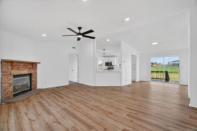 5803 Kentucky Street, Joshua, TX 76058