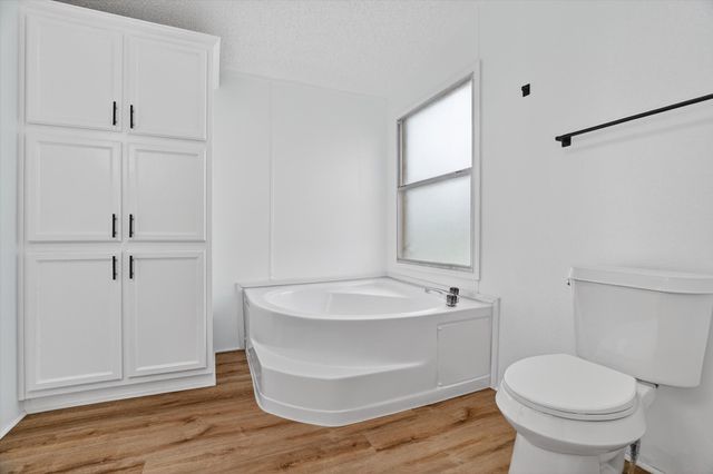 5803 Kentucky Street, Joshua, TX 76058