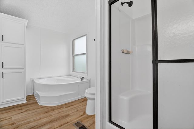 5803 Kentucky Street, Joshua, TX 76058