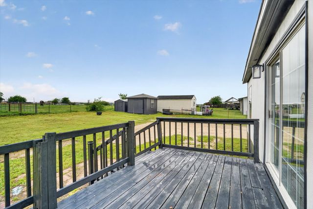 5803 Kentucky Street, Joshua, TX 76058