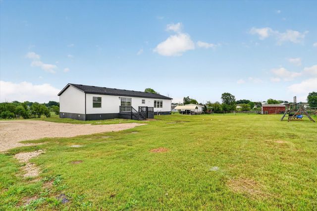 5803 Kentucky Street, Joshua, TX 76058