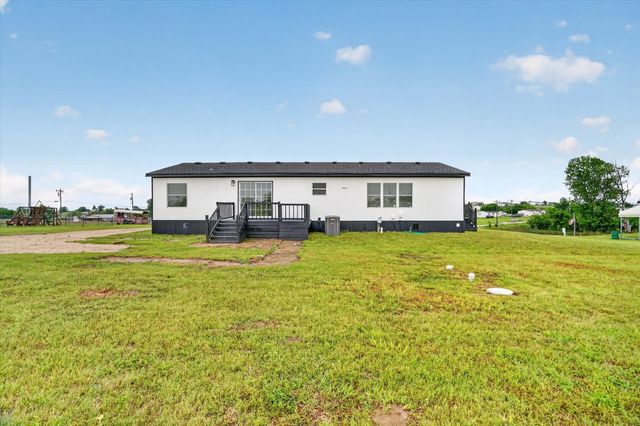5803 Kentucky Street, Joshua, TX 76058
