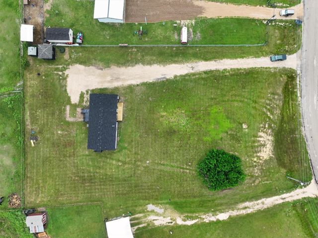 5803 Kentucky Street, Joshua, TX 76058