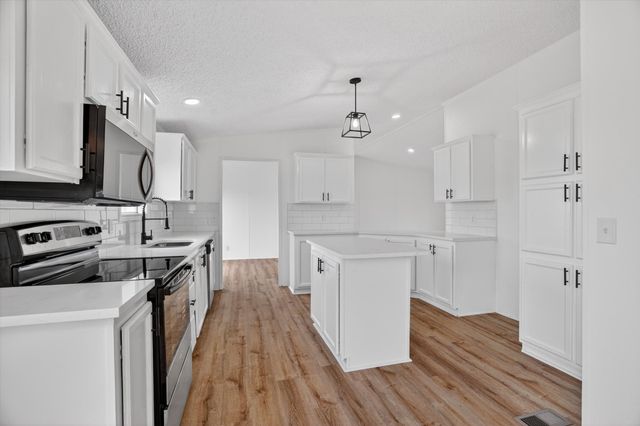 5803 Kentucky Street, Joshua, TX 76058