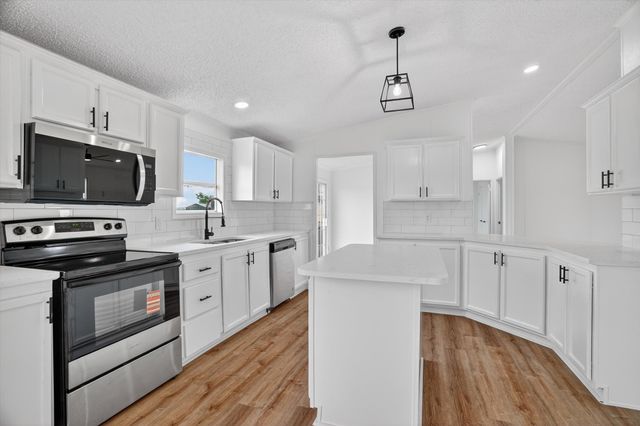5803 Kentucky Street, Joshua, TX 76058
