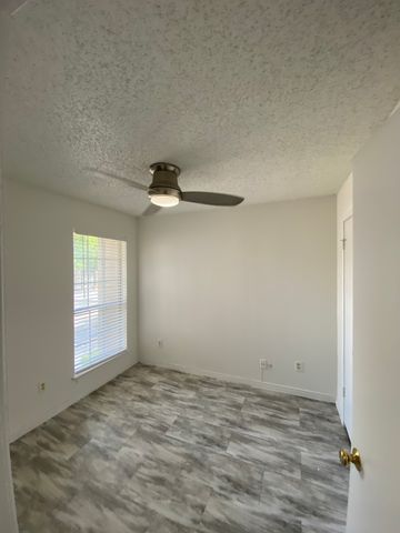 9801 Royal Lane 208, Dallas, TX 75231