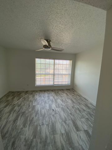 9801 Royal Lane 208, Dallas, TX 75231