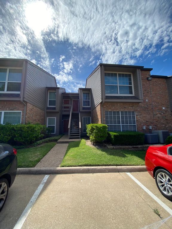 9801 Royal Lane 208, Dallas, TX 75231