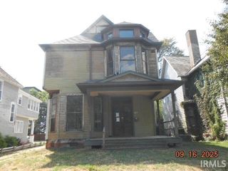 813 SE Riverside Drive, Evansville, IN 47713