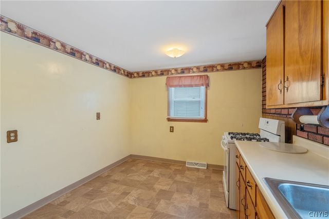 5782 Noel Road, Cicero, NY 13039