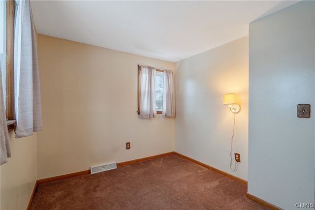 5782 Noel Road, Cicero, NY 13039