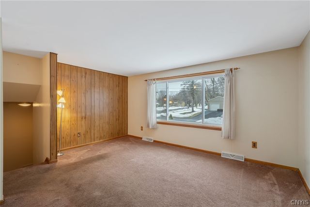 5782 Noel Road, Cicero, NY 13039