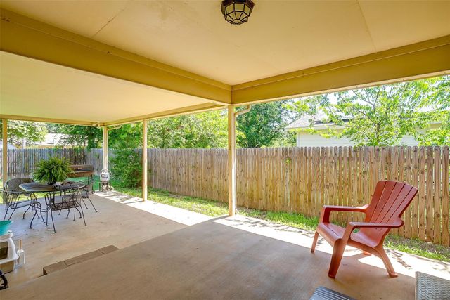 321 E Hampton Road, Crowley, TX 76036