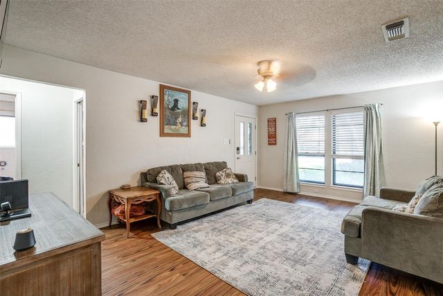 321 E Hampton Road, Crowley, TX 76036