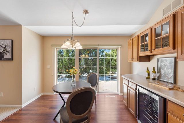 1864 River Lakes ROAD S, Oconomowoc, WI 53066